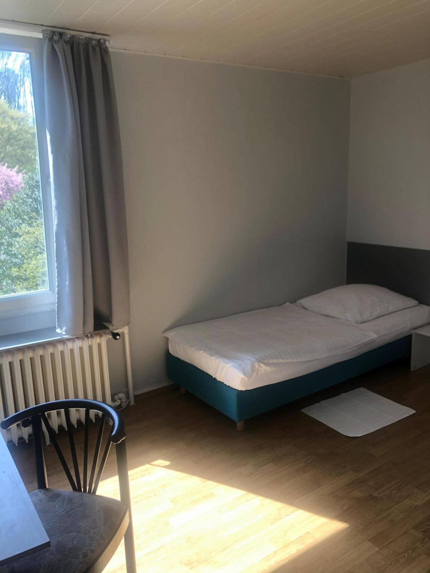 Hotel Schwaferts Wuppertal Oda fotoğraf